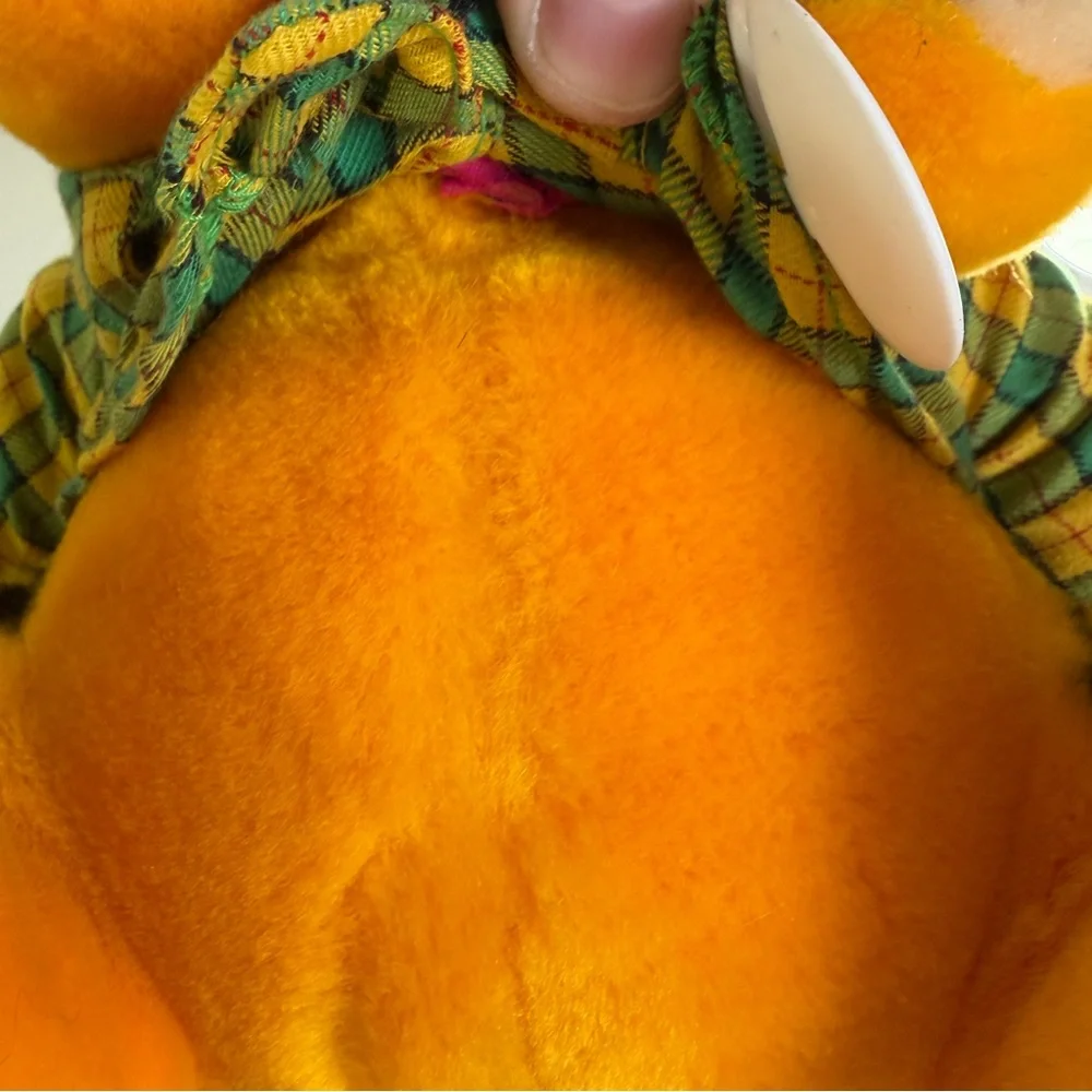 VTG 1981‎ Dakin Stuffed Plush Garfield Cat - Born to Party NO Lampshade